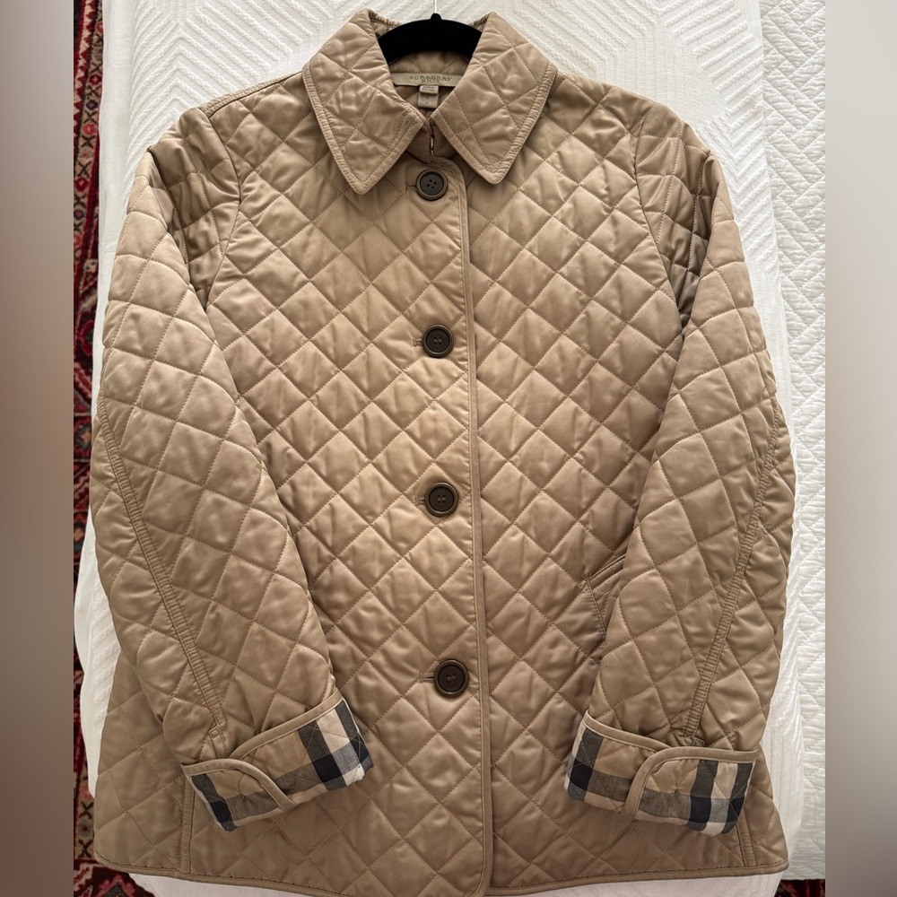 Burberry London size Small tan quilted field jacket

Lightly worn